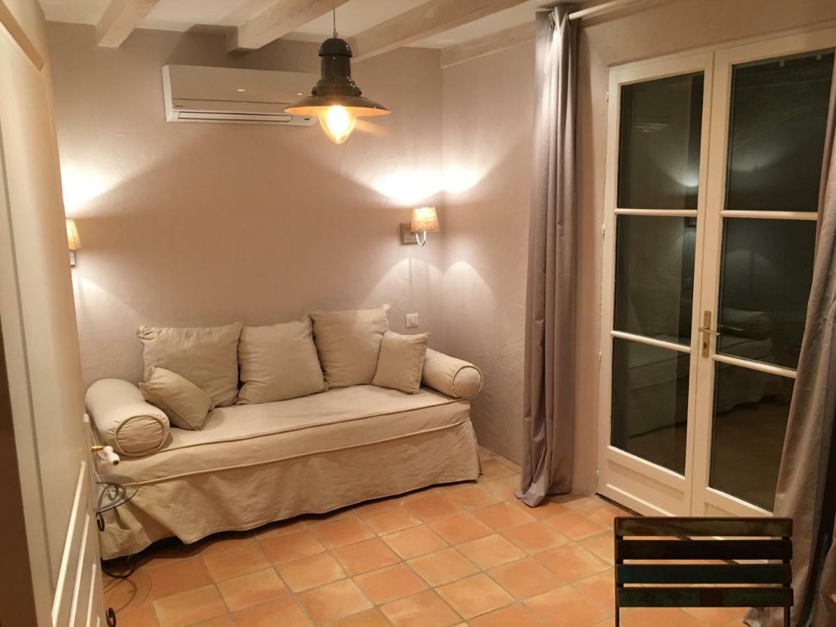 Le Champmazet Bed & Breakfast La Roquette-sur-Siagne Exterior foto
